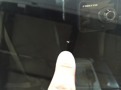 トヨタ ハイエース フロントガラス　修理