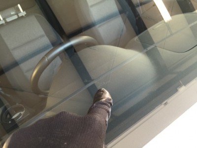 フロントガラス　飛び石　修理