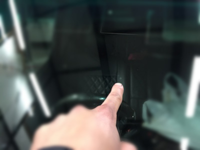 ピクシススペース フロントガラス 修理