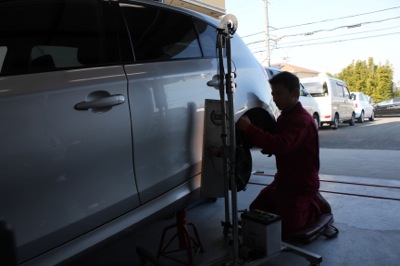 BMWデントリペア