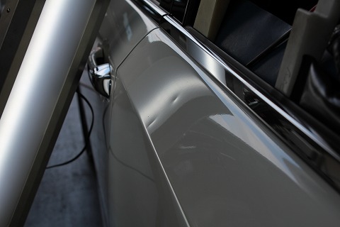 クラウン　ハイブリッド　デントリペア