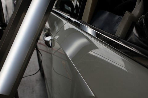 クラウン　ハイブリッド　デントリペア