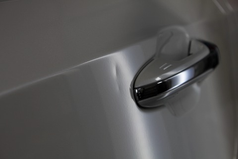 クラウン　ハイブリッド　デントリペア