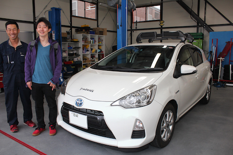 アクア　フロントガラス　修理　飛び石　ウインドリペア