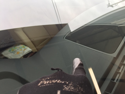 MW ActiveHybrid 5　フロントガラス　修理　飛び石