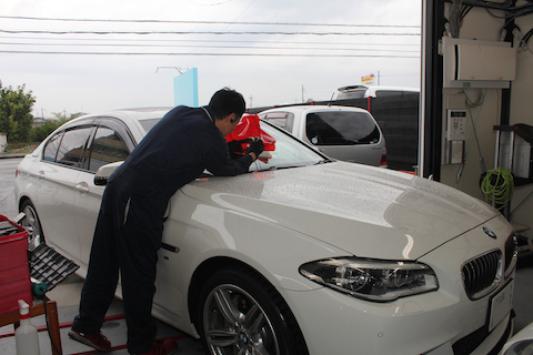 MW ActiveHybrid 5　フロントガラス　修理　飛び石