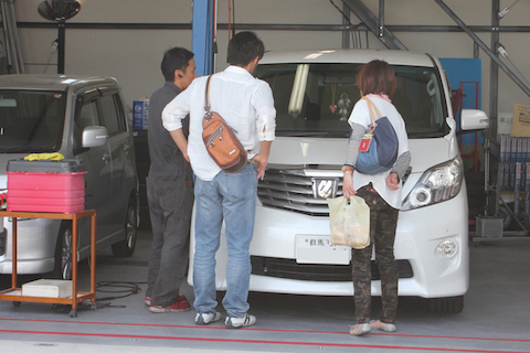 アルファード　フロントガラス　飛び石　修理