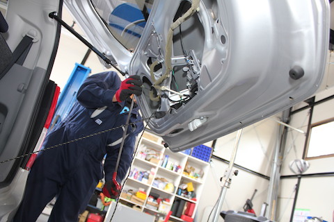 ワゴンR へこみ 修理 デントリペア