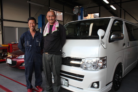 ハイエース フロントガラス 修理 ウインドリペア