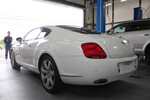 ベントレーデントリペア