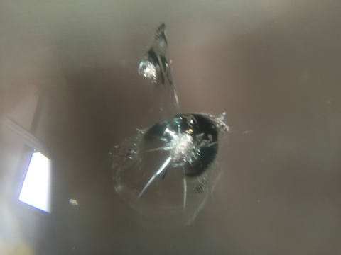 エブリィ　飛び石　修理　フロントガラス　ウインドリペア