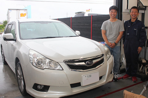 レガシィ　ボンネット　へこみ　修理　デントリペア