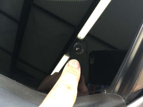 エクスプローラー　飛び石　修理　ウインドリペア