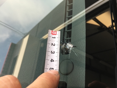 インプレッサ　飛び石　修理　ウインドリペア