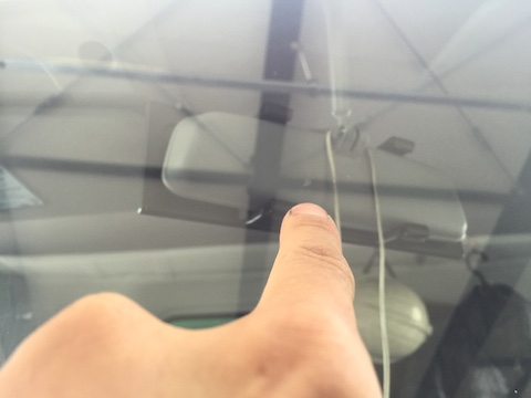 イスズ　エルフ　飛び石　修理　ウインドリペア