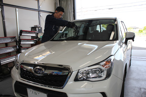 フォレスター　フロントガラス　修理　飛び石