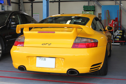 ポルシェ GT2 へこみ 修理 デントリペア