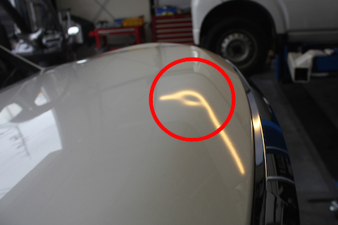 ボンネット へこみ 修理 デントリペア