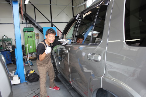 エクスプローラー　へこみ　修理　デントリペア