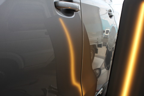 フォレスター　へこみ　修理　デントリペア