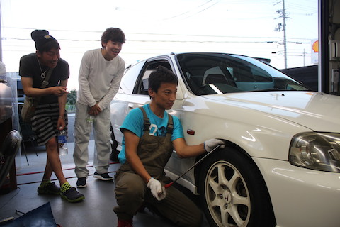 泉南郡　シビック　へこみ　修理　デントリペア