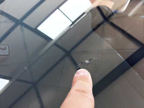 オデッセイ　フロントガラス　飛び石　修理　ウインドリペア
