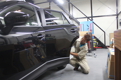 CX-5　ドア　へこみ　修理　デントリペア