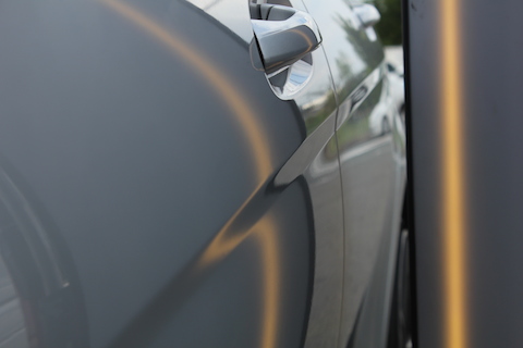 ベンツ　ヘコミ　修理　デントリペア