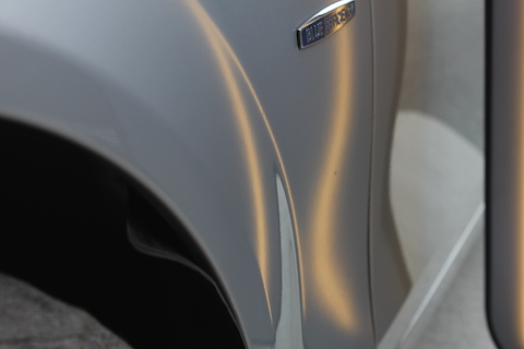 ベンツ　ヘコミ　修理　デントリペア