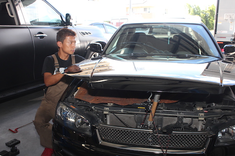 スカイライン　へこみ　修理　デントリペア