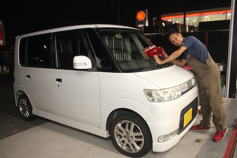 パレット　飛び石　修理　フロントガラス