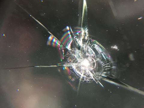 タント　フロントガラス　飛び石　修理　ウインドリペア