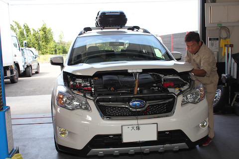 スバル XV　へこみ　修理　デントリペア