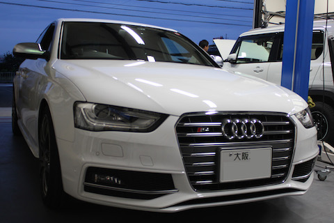 audi s4　へこみ　修理　デントリペア