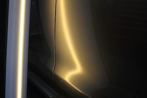 ジューク　へこみ　修理　デントリペア