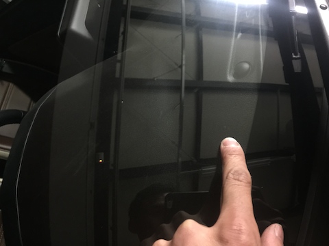 コペン　フロントガラス　飛び石　修理　ウインドリペア