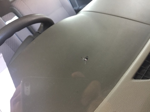 エブリィ　フロントガラス　飛び石　修理　ウインドリペア