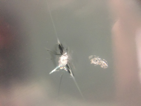 CX-5　フロントガラス　飛び石　修理　ウインドリペア