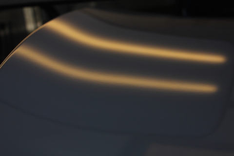 IS300h トランク　へこみ　修理　デントリペア