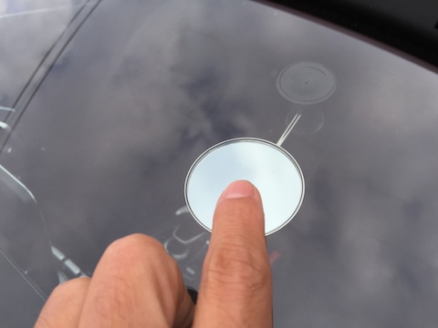 ベンツ C180 フロントガラス　飛び石　修理　ウインドリペア