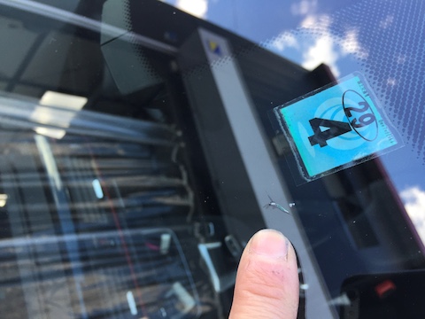 BMW 328i フロントガラス　飛び石　修理　ウインドリペア