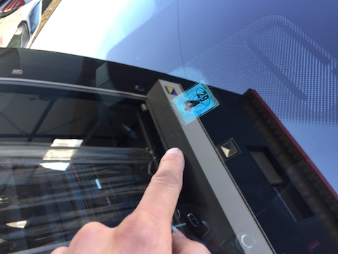 BMW 328i フロントガラス　飛び石　修理　ウインドリペア