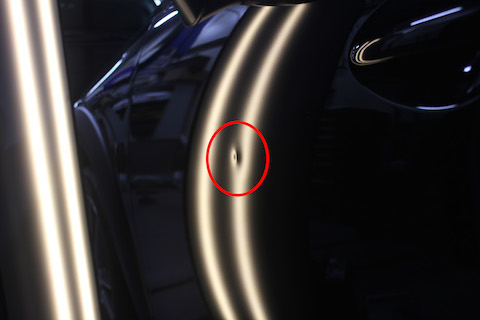 アクセラ　へこみ　修理　デントリペア