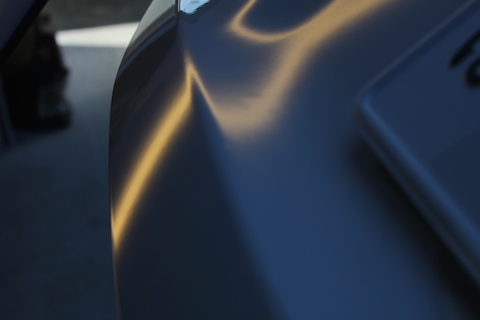 BMW 320i へこみ　修理　デントリペア