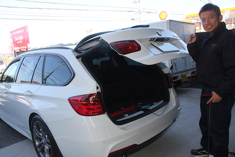 BMW 320i へこみ　修理　デントリペア