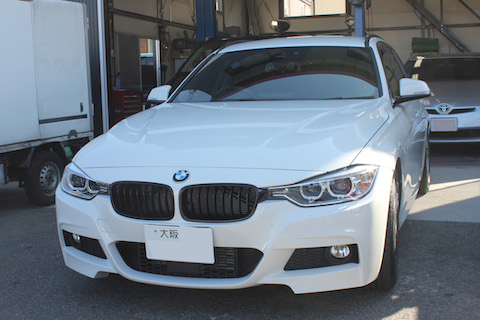 BMW 320i へこみ　修理　デントリペア