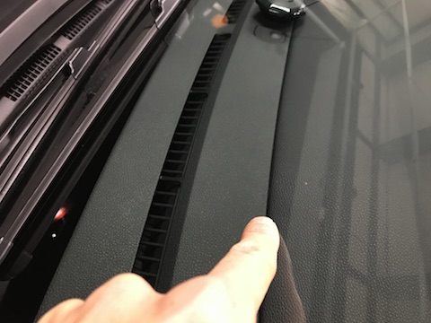 ジェイド　フロントガラス　飛び石　修理　ウインドリペア