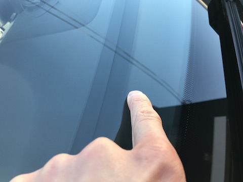 フロントガラス　飛び石　修理　ウインドリペア