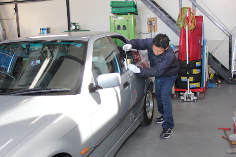 BMW　へこみ　修理　デントリペア