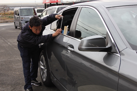 BMW　ヘコミ　修理　デントリペア